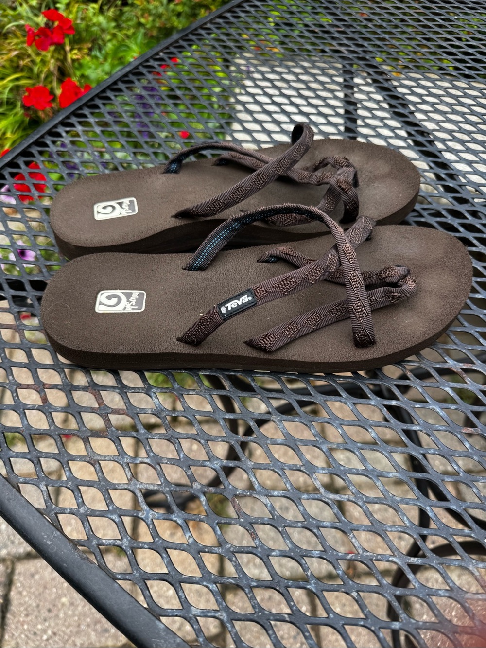 Teva Womens Dark Brown Strappy Sandals Size 10